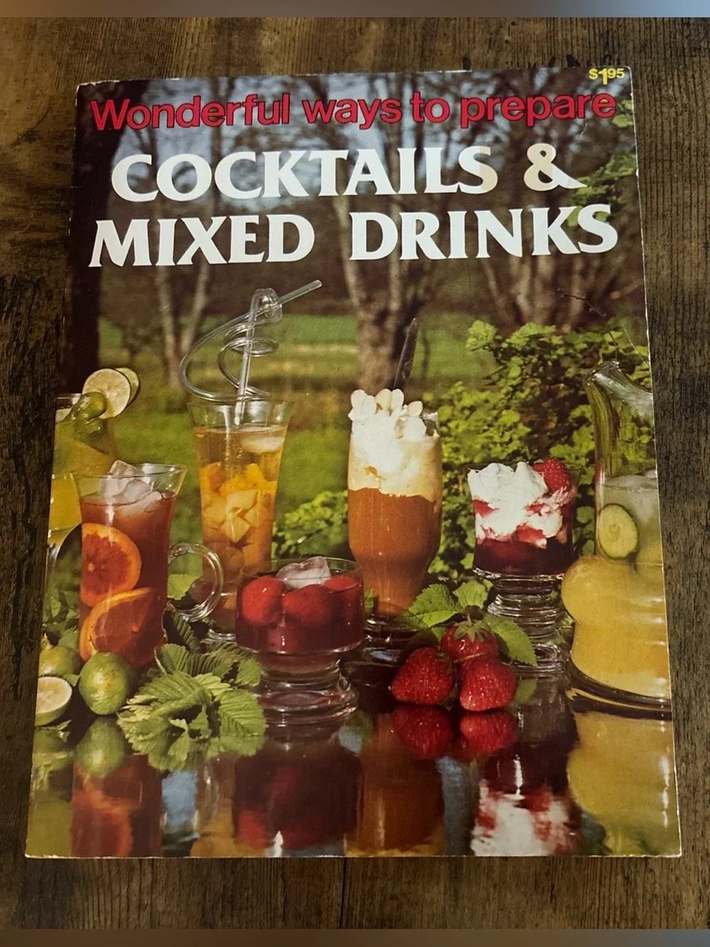 Vintage 1979 Cocktails & Mixed Drinks Cookbook Jo Ann Shirley Playmore Retro